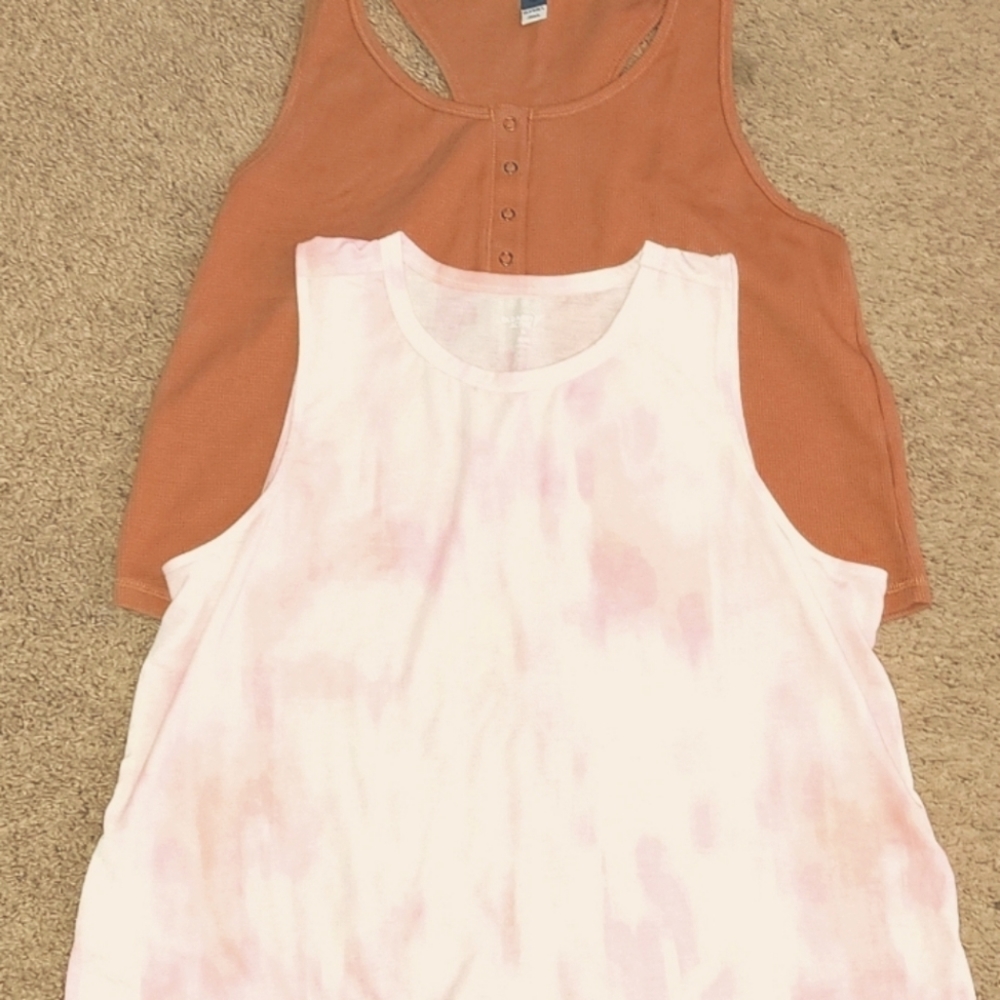 Bundle of 2 Old Navy XL Tank Tops
